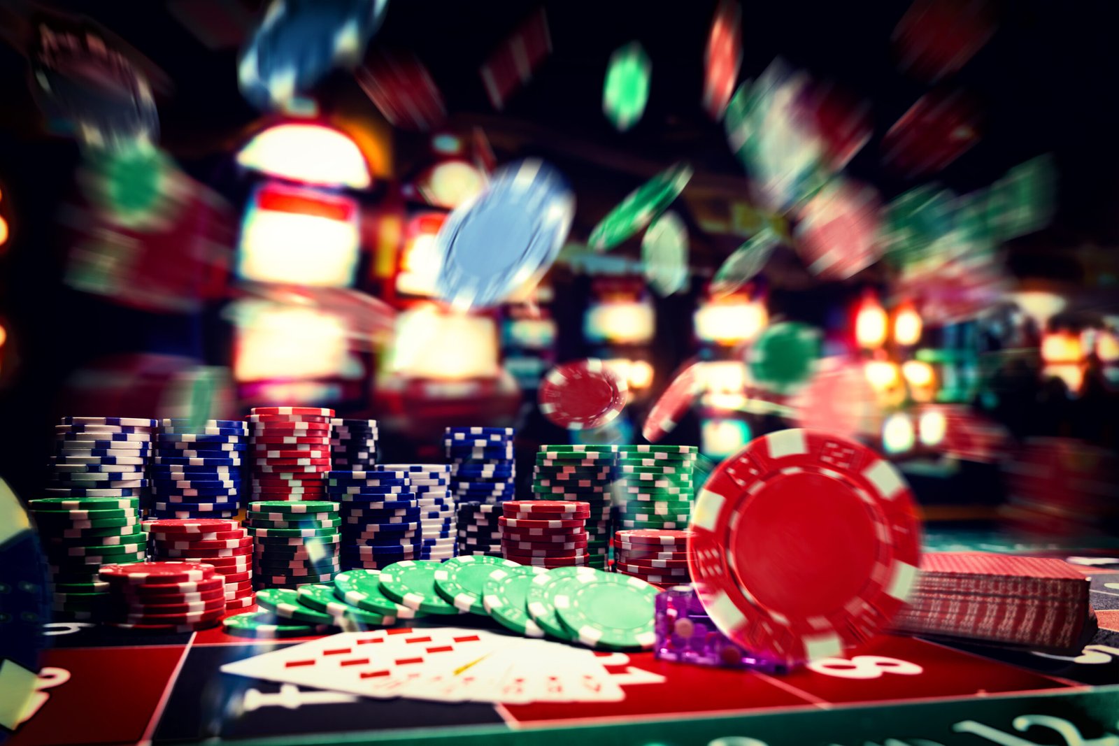 Lake Tahoe’s Vibrant Casino Scene: Entertainment Beyond the Outdoors