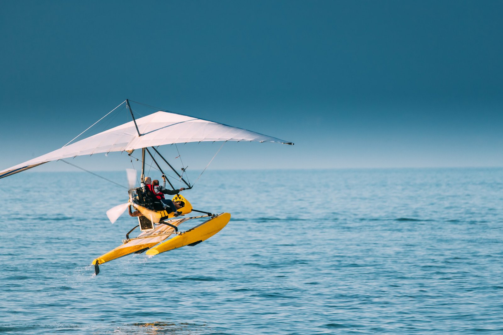10 Unmissable Water Sports Adventures at Lake Tahoe This Summer
