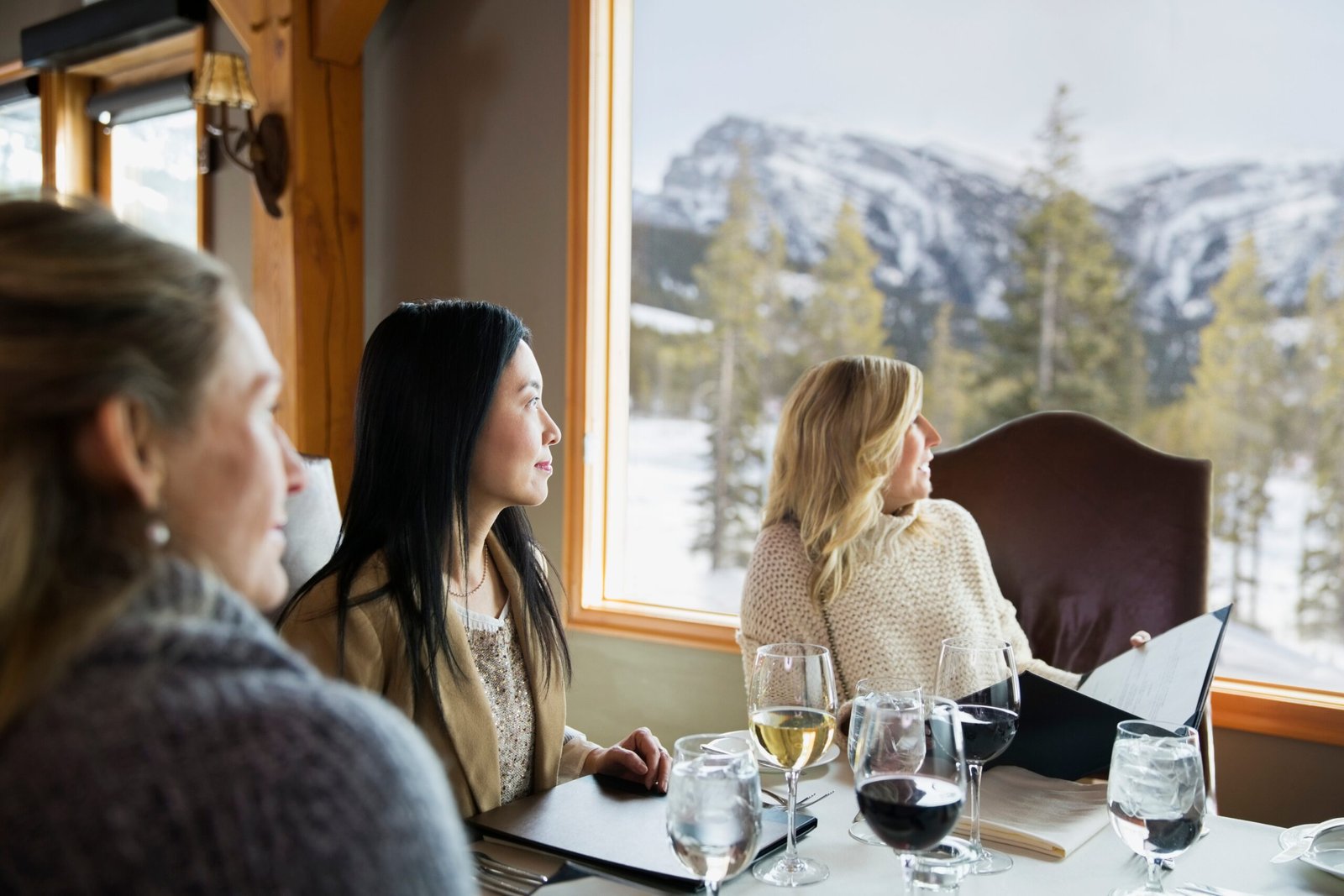 Truckee CA – Fine Dining with Mountain Views: Luxury Culinary Experiences